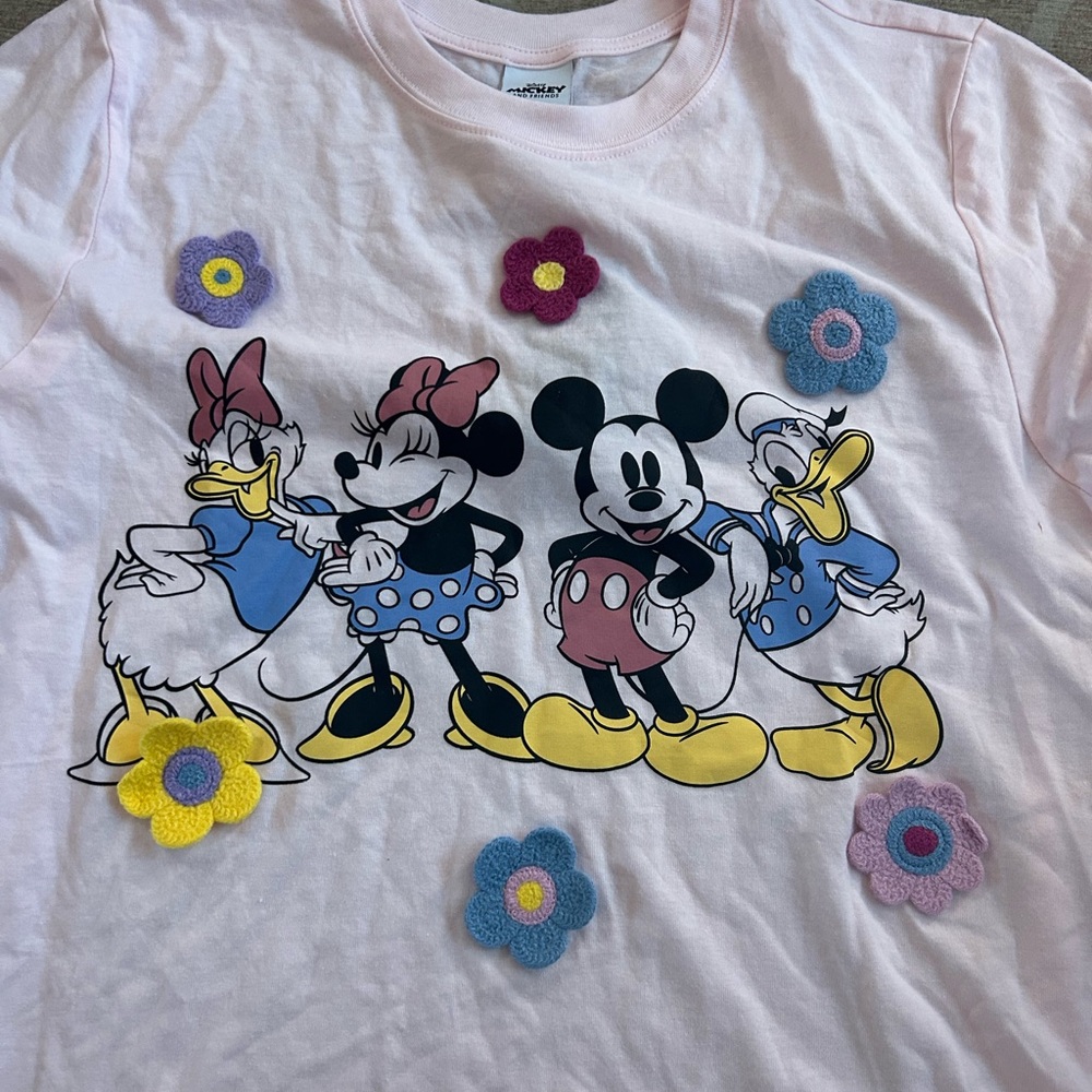 Disney Mickey Mouse Minnie mouse, Donald Duck Daisy duck T-shirt for women L NWT